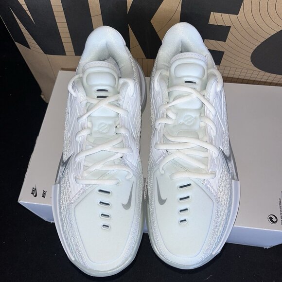 NEW Nike Air Zoom GT Cut White Chrome CZ0175-102 Men Size 7, Womens 8.5 - Picture 3 of 6